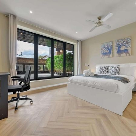 Oyo Fine B&B Hanwell Dış mekan fotoğraf