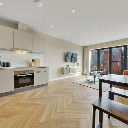 Oyo Fine B&B Hanwell Dış mekan fotoğraf