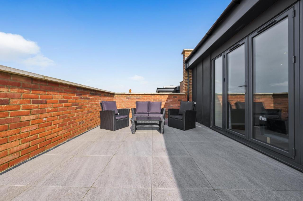Oyo Fine B&B Hanwell Dış mekan fotoğraf