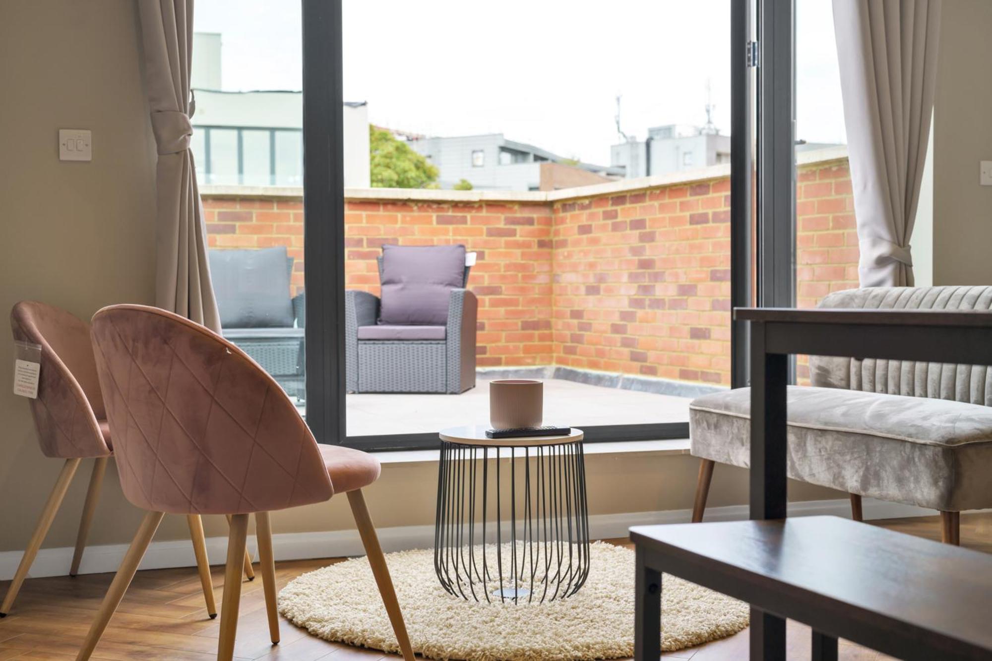 Oyo Fine B&B Hanwell Dış mekan fotoğraf